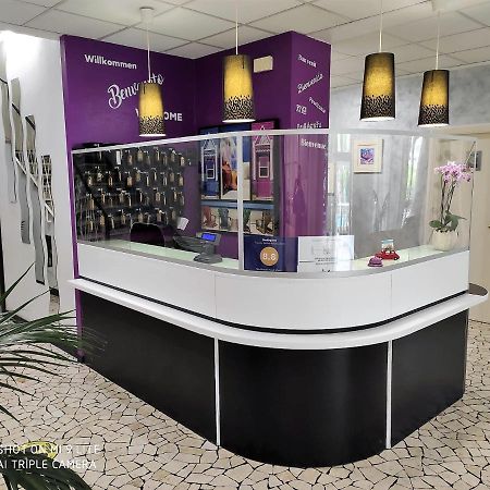 Mantovani Hotel Mariu Rimini Bagian luar foto